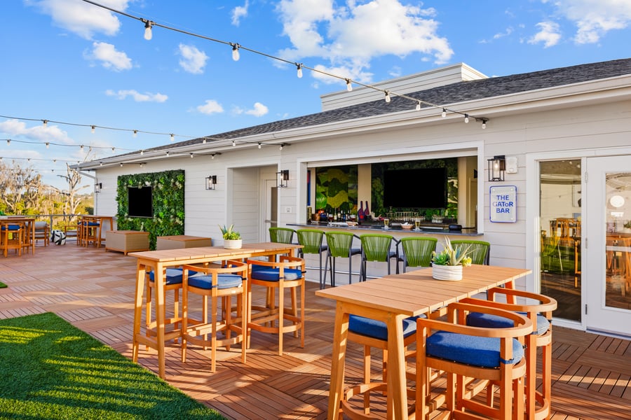 High Pointe Rooftop Lounge