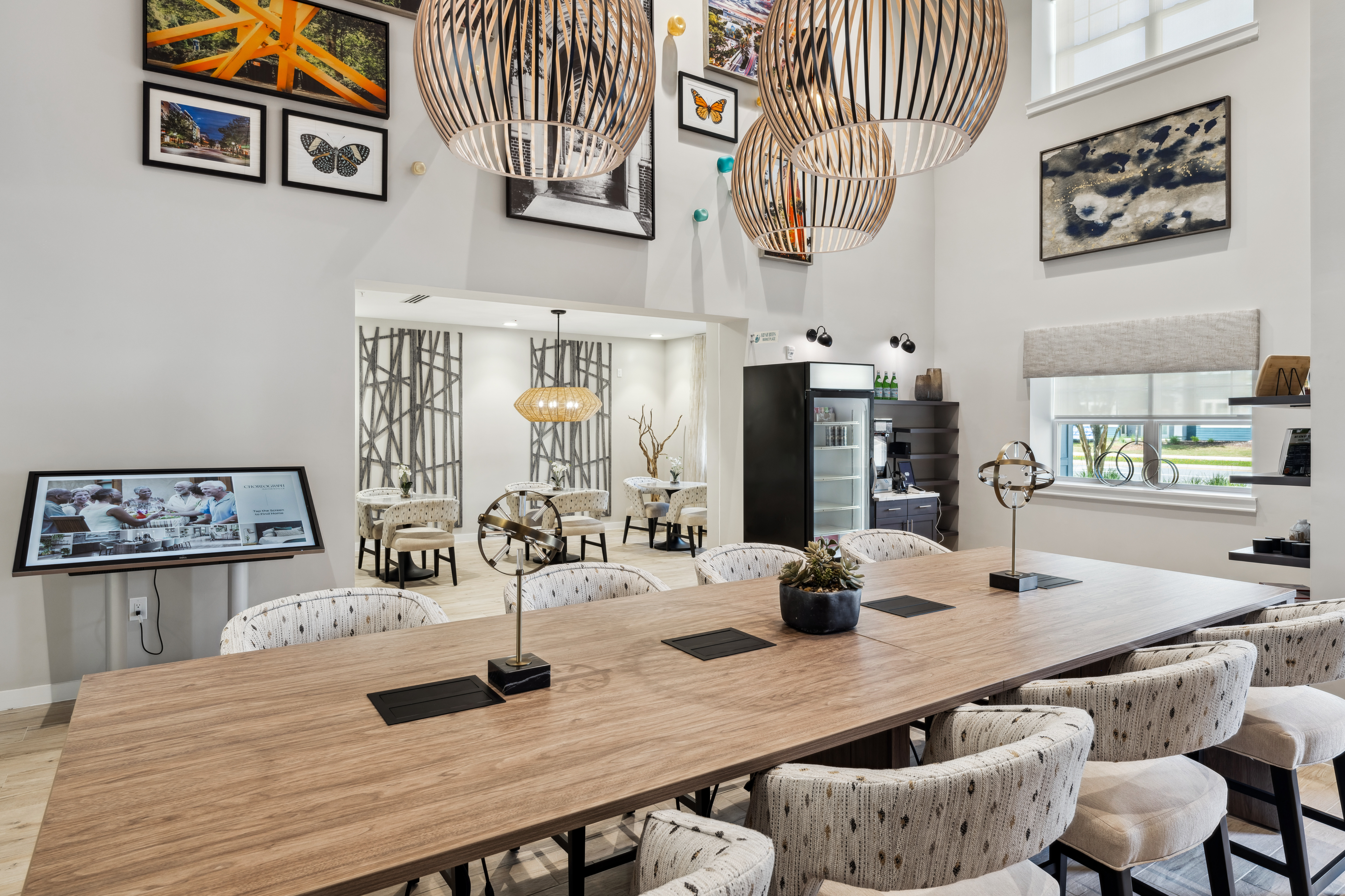 Center Stage Welcome