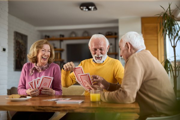 When to Move to a 55 and Over Community: Here's What to Consider